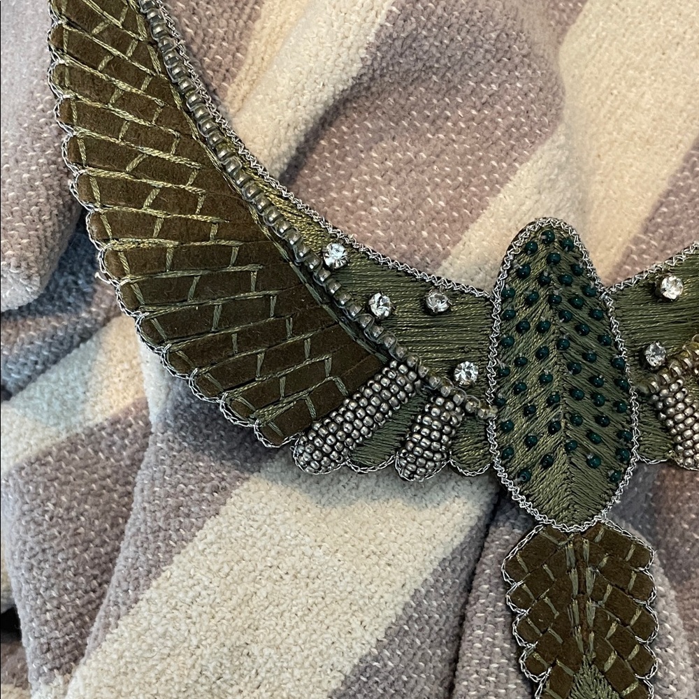 Nahua bohemian Olive Green Statement Necklace - Picture 3 of 6